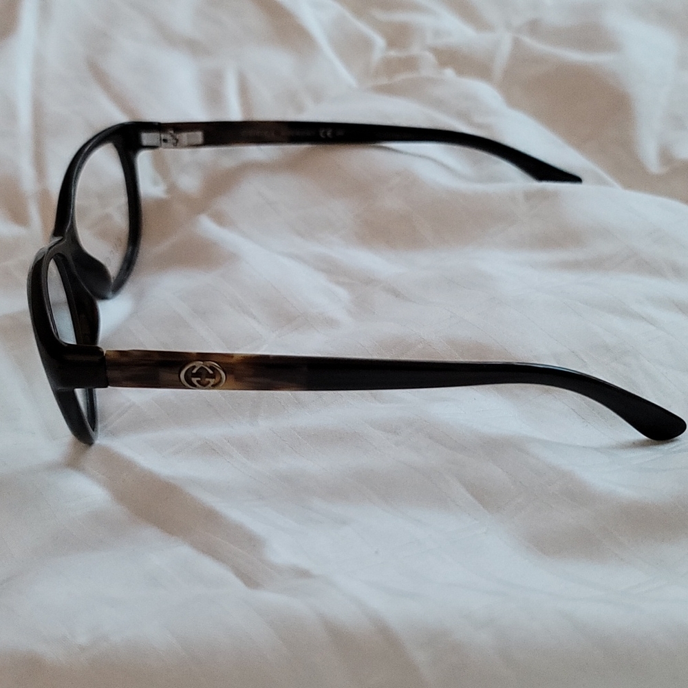 Gucci Eyeglass Frame - Picture 2 of 6
